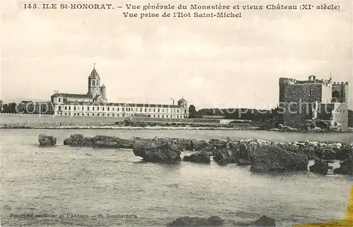 AK / Ansichtskarte Ile_Saint Honorat_Alpes_Maritimes Vue generale du Monastere et vieux chateau XIe siecle vue prise de l Ilot Saint Michel Ile_Saint Honorat