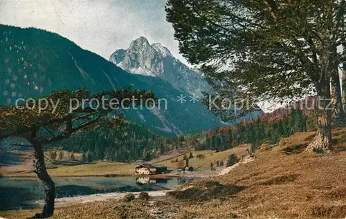 AK / Ansichtskarte Mittenwald_Bayern Lautersee mit Wettersteinwand Wettersteingebirge Alpen Mittenwald Bayern