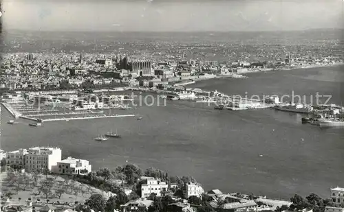 AK / Ansichtskarte Palma_de_Mallorca Fliegeraufnahme mit Kathedrale Palma_de_Mallorca