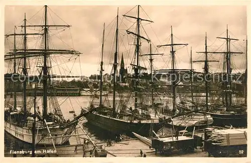 AK / Ansichtskarte Flensburg Hafen Segelschiffe Flensburg