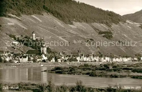 AK / Ansichtskarte Zell_Mosel Panorama Zell_Mosel