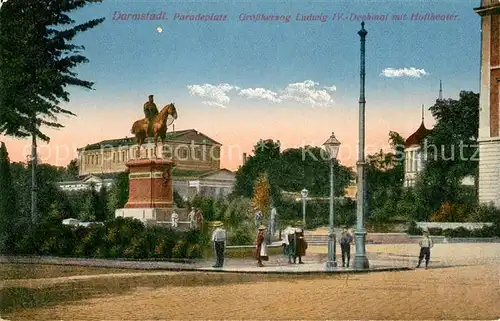 AK / Ansichtskarte Darmstadt Paradeplatz Grossherzog Ludwig IV Denkmal Hoftheater Darmstadt