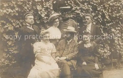 AK / Ansichtskarte Charlottenburg Gruppenbild Familienfoto Charlottenburg