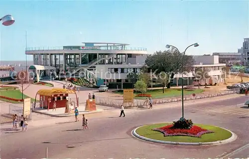 AK / Ansichtskarte Royan_Charente Maritime Vue prise du Portique sur le Casino Royan Charente Maritime