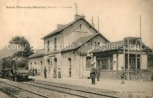 AK / Ansichtskarte Saint Pierre le Moutier La Gare Saint Pierre le Moutier