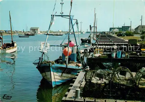 AK / Ansichtskarte Courseulles sur Mer Le Port de peche Courseulles sur Mer