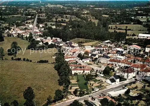 AK / Ansichtskarte Secondigny Vue panoramique aerienne Secondigny