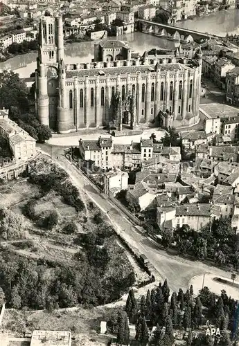 AK / Ansichtskarte Albi_Tarn Basilique Sainte Cecile XIIIe siecle vue aerienne Albi_Tarn