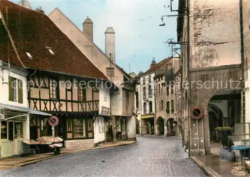 AK / Ansichtskarte Louhans Entree de la ville Maison de bois Arcades Monument historique Louhans