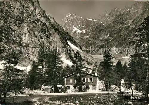 AK / Ansichtskarte Pelvoux Chalet du Pre de Madame Carle et la Face Sud des Ecrins Pelvoux