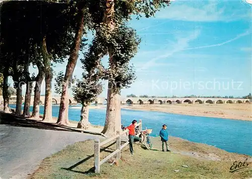 AK / Ansichtskarte Beaugency Les Quais et le Pont sur la Loire Beaugency