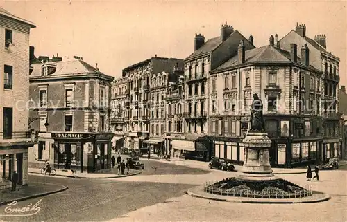 AK / Ansichtskarte Angers Statue de Marguerite d Anjou Angers