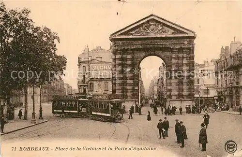 AK / Ansichtskarte Bordeaux Place de la Victoire Porte d Aquitaine Bordeaux