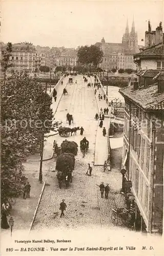 AK / Ansichtskarte Bayonne_Pyrenees_Atlantiques Vue sur le Pont Saint Esprit et la Ville Bayonne_Pyrenees