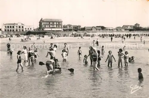 AK / Ansichtskarte Soulac sur Mer Devant le Ponton Plage Soulac sur Mer