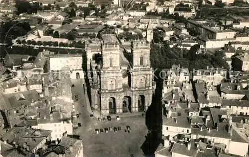 AK / Ansichtskarte Auch_Gers Fliegeraufnahme Cathedrale Auch_Gers