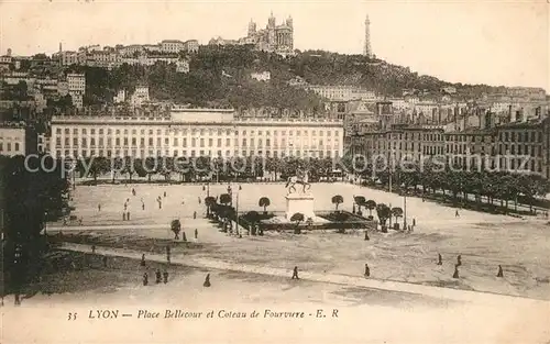 AK / Ansichtskarte Lyon_France Place Bellecour et Coteau de Fourviere Lyon France