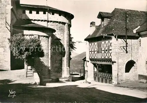 AK / Ansichtskarte Saint Savin_Hautes Pyrenees Abside de l eglise vieille maison Saint Savin