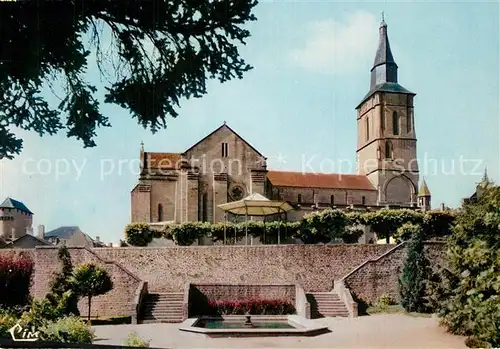 AK / Ansichtskarte La_Souterraine Eglise et jardin public La_Souterraine