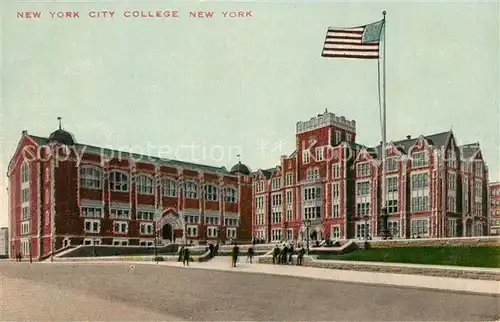 AK / Ansichtskarte New_York_City New York City College American Flag New_York_City