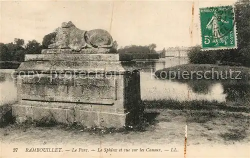 Rambouillet Parc Sphinx vue sur les canaux Chateau Rambouillet