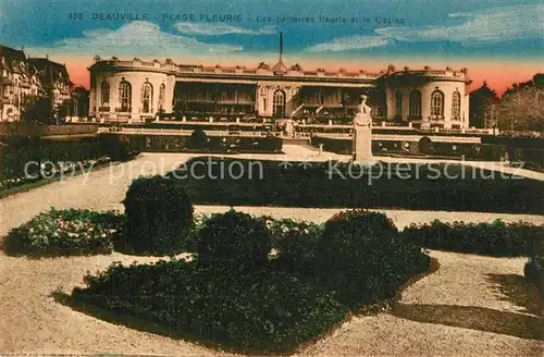 AK / Ansichtskarte Deauville Plage fleurie les parterres fleuris et le casino Deauville