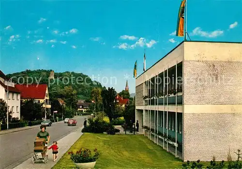 Bad_Soden Salmuenster Kurmittelhaus mit Stoltzenberg Burgruine Bad_Soden Salmuenster