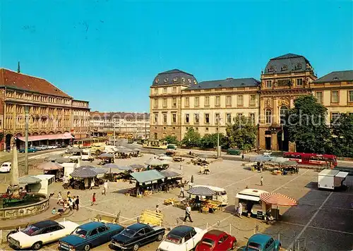 Darmstadt Marktplatz und Schloss Darmstadt