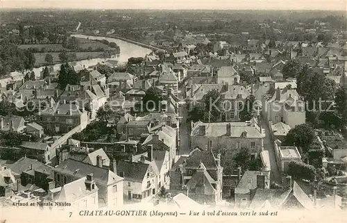 AK / Ansichtskarte Chateau Gontier Vue a vol d oiseau vers le sud est Chateau Gontier