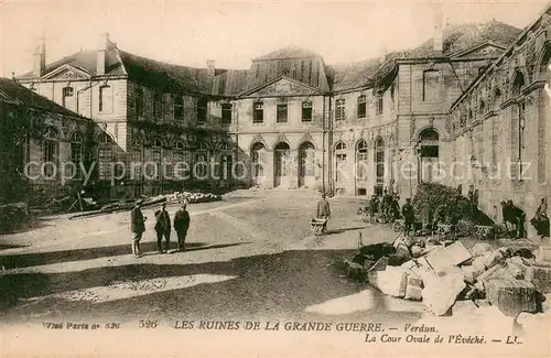 AK / Ansichtskarte VERDUN_Meuse La Cour Ovale de l Eveche Verdun Meuse