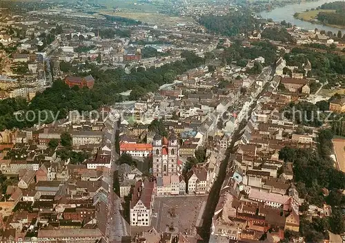 AK / Ansichtskarte Wittenberg_Lutherstadt Fliegeraufnahme Kirchenpartie Wittenberg_Lutherstadt