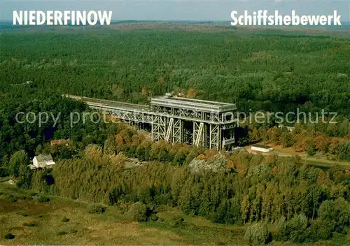 AK / Ansichtskarte Niederfinow Schiffshebewerk Fliegeraufnahme Niederfinow