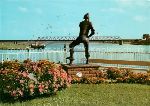 AK / Ansichtskarte Lauenburg_Elbe Rufer mit Elbbruecke Lauenburg Elbe