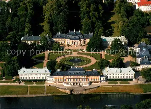 AK / Ansichtskarte Dresden Schloss Pillnitz Berg und Wasserpalais Fliegeraufnahme Dresden