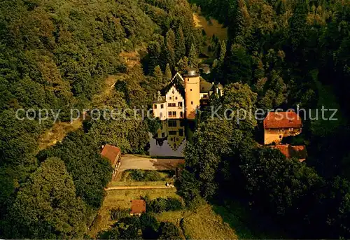 AK / Ansichtskarte Mespelbrunn Wasserschloss Fliegeraufnahme Mespelbrunn