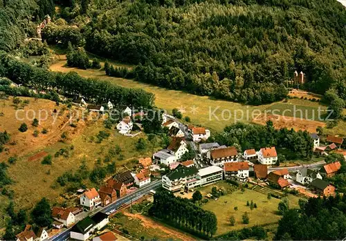 AK / Ansichtskarte Mespelbrunn Fliegeraufnahme Mespelbrunn