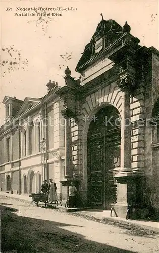 AK / Ansichtskarte Nogent le Rotrou Portail de lHotel Dieu Nogent le Rotrou