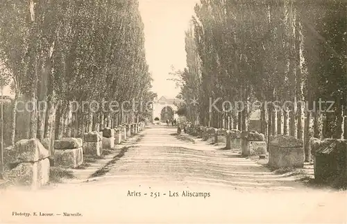 AK / Ansichtskarte Arles_Bouches du Rhone Les Aliscamps Arles_Bouches du Rhone