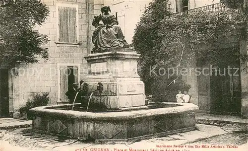 AK / Ansichtskarte Grignan Place et Monument  Grignan