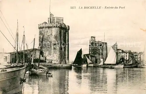 AK / Ansichtskarte La_Rochelle_Charente Maritime Entree du port Bateaux La_Rochelle