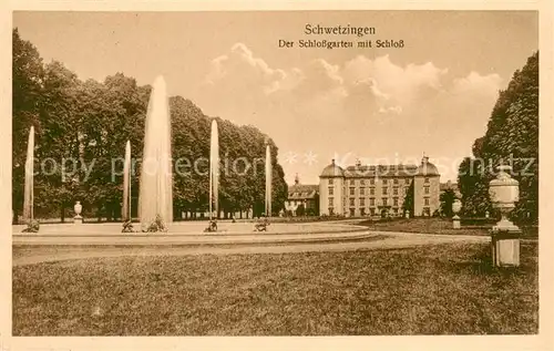 AK / Ansichtskarte Schwetzingen Schlossgarten mit Schloss Schwetzingen
