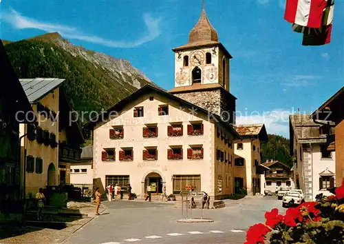 AK / Ansichtskarte Berguen_Bravuogn_GR Dorfplatz mit Roemerturm Berguen_Bravuogn_GR