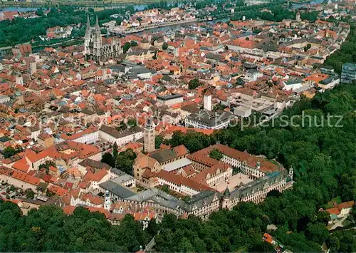 AK / Ansichtskarte Regensburg 2000jaehrige Stadt Altstadt Fliegeraufnahme Regensburg