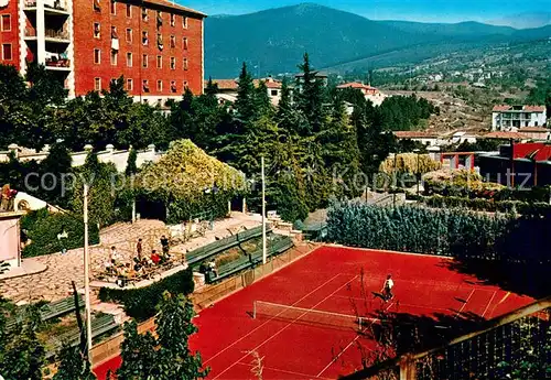 AK / Ansichtskarte L_Aquila Camp de tennis e piscina comunale L_Aquila