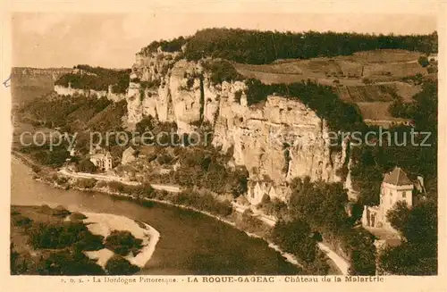 AK / Ansichtskarte La_Roque Gageac Panorama Dordogne Chateau de la Malartrie La_Roque Gageac