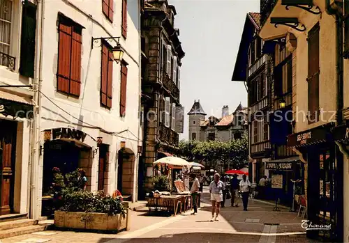 AK / Ansichtskarte Saint Jean de Luz Rue de la Republique Saint Jean de Luz