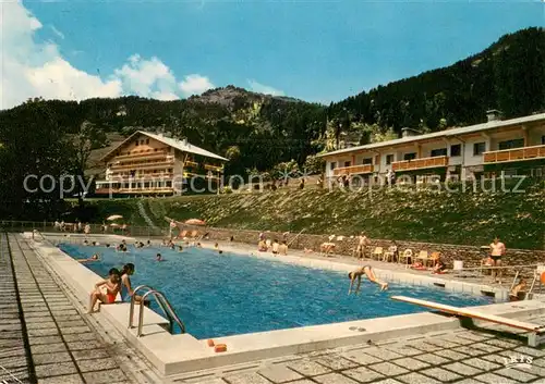 AK / Ansichtskarte Megeve Les chalets du Prairiand La piscine Megeve