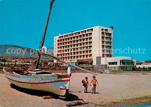 AK / Ansichtskarte Torremolinos Hotel Pez Espada Fischerboot Strand Torremolinos
