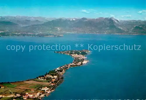 AK / Ansichtskarte Sirmione_Lago_di_Garda Veduta aerea Sirmione_Lago_di_Garda