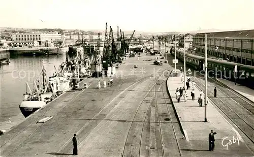 AK / Ansichtskarte Boulogne sur Mer Le Port a la Gare Maritime Boulogne sur Mer